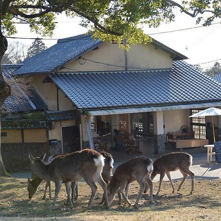 The Deer Park Inn Нара Экстерьер фото